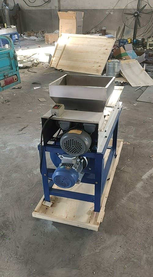 Roasted Peanut Peeler Machine