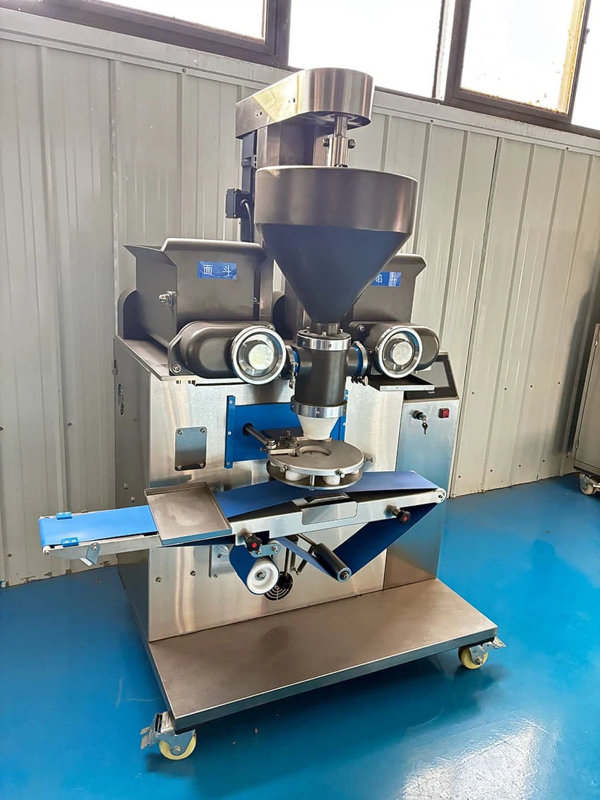 Three-bucket Stuffing Machine factory